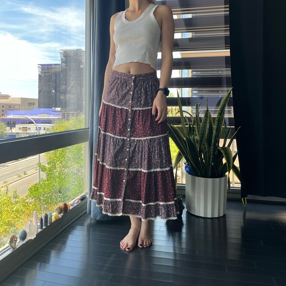 floral midi skirt - Picture 2 of 5